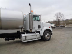 Freightliner Tank 002